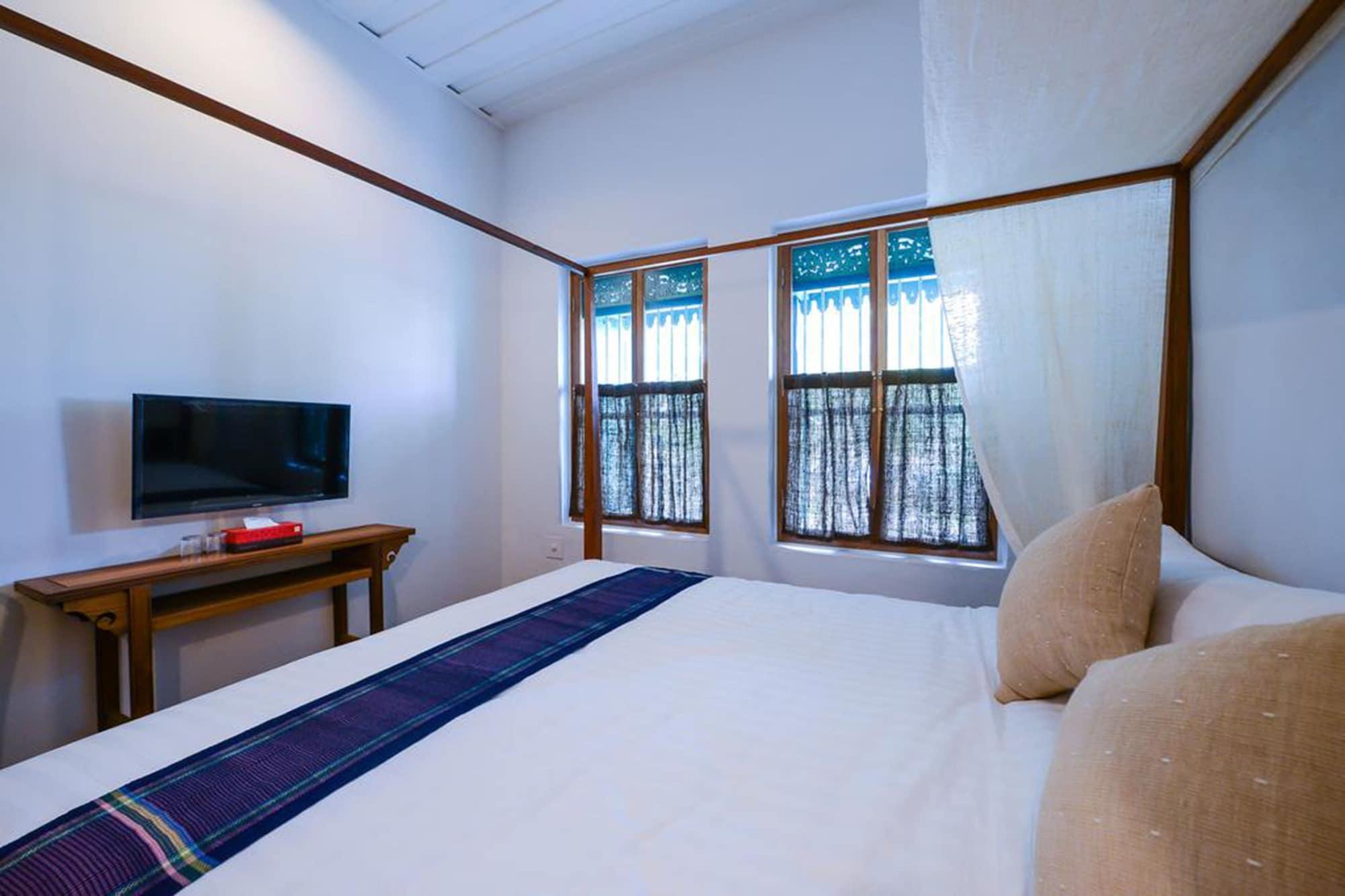 Bed and Breakfast Neighbor Phuthon Бангкок Экстерьер фото